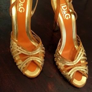 D&G Peep toe heels